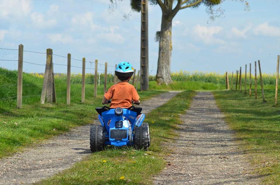 Une idée de cadeau pour enfant : Le quad électrique 